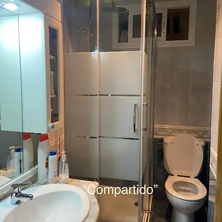 Con Cama Matrimonial En * Malaga